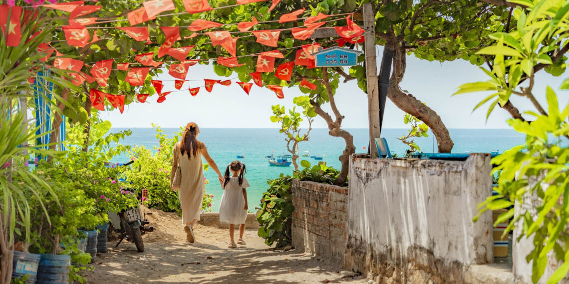 Top 3 địa điểm du lịch 'né' cảnh đông đúc dịp lễ 2/9 ở miền Trung 9 o mien trung 2383.jpg