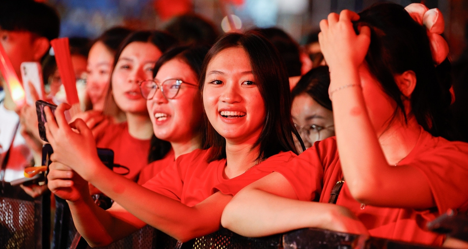 9 tai ha noi xem mua roi du hoa nhac quoc gia 2200.jpg