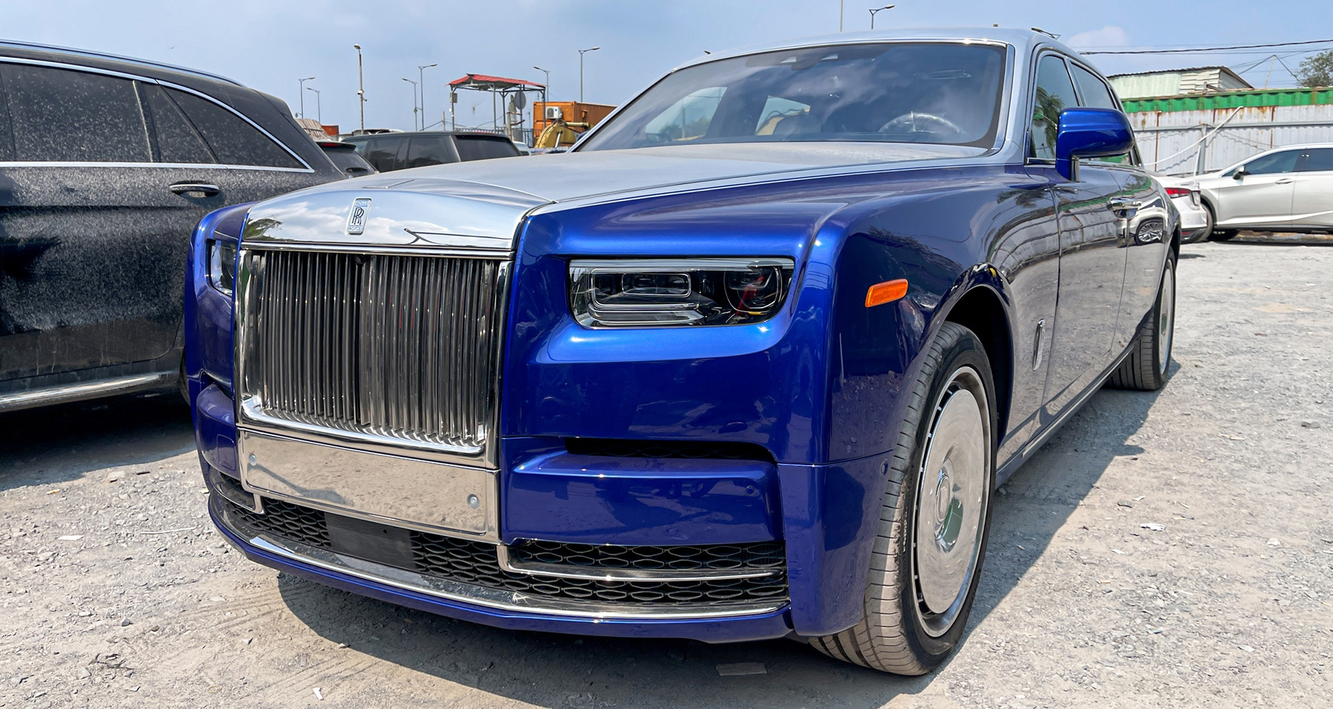 Lộ diện Rolls-Royce Phantom VIII giá triệu USD mới về tay đại gia Hà Nội lo dien rolls royce phantom viii gia trieu usd moi ve tay dai gia ha noi 839.jpg