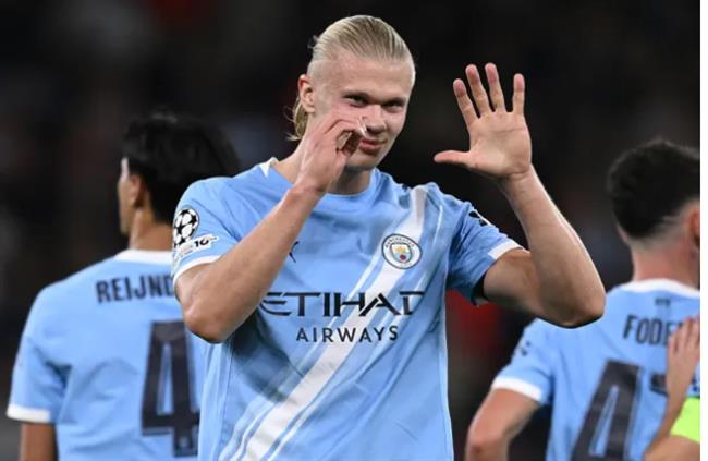 Erling Haaland phá kỷ lục ghi bàn tại Champions League của Ruud van Nistelrooy 11 1909072233.png