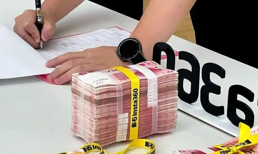 Thưởng gần 3,7 tỷ đồng cho nhân viên giảm cân 2 1757255656 1757255664 7674 1757256458.jpg