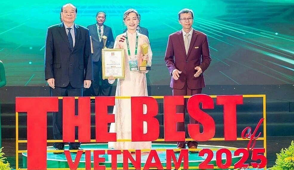 Hoa Hồng Phương Đông vào top nha khoa uy tín hàng đầu 2 1758168224 1758168803 6483 1 7176 9826 1758246608.jpg