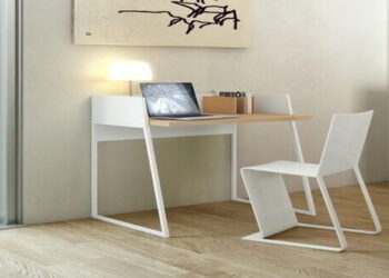 3.2 ban lam viec nho.jpg