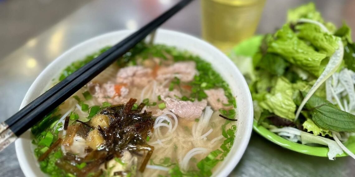 Gợi ý quán ăn sáng Hà Nội gần các khu vực diễu binh 2/9 530979294 10228421195219652 14 6687 8176 1756634923.jpg