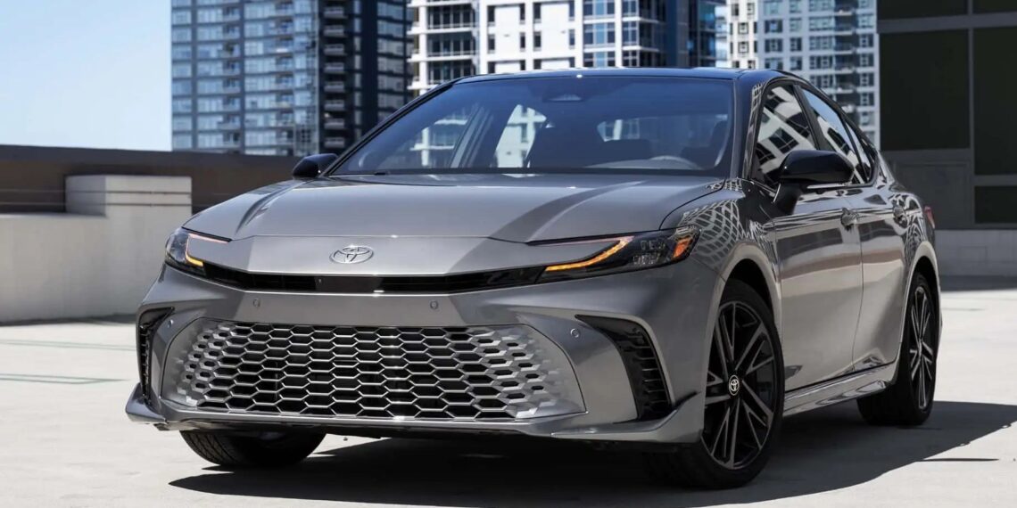 Toyota lập kỷ lục doanh số trong tháng 7/2025 nhờ xe hybrid 7051756881374 toyota lap ky luc doanh so trong thang 7 anhdaidien.jpg