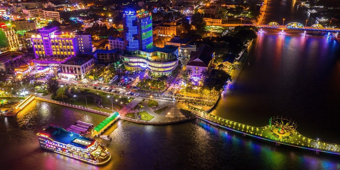 Du lịch đêm Cần Thơ hút khách với phố đi bộ, lễ hội picture6 1756379756 6851 1756379802.png
