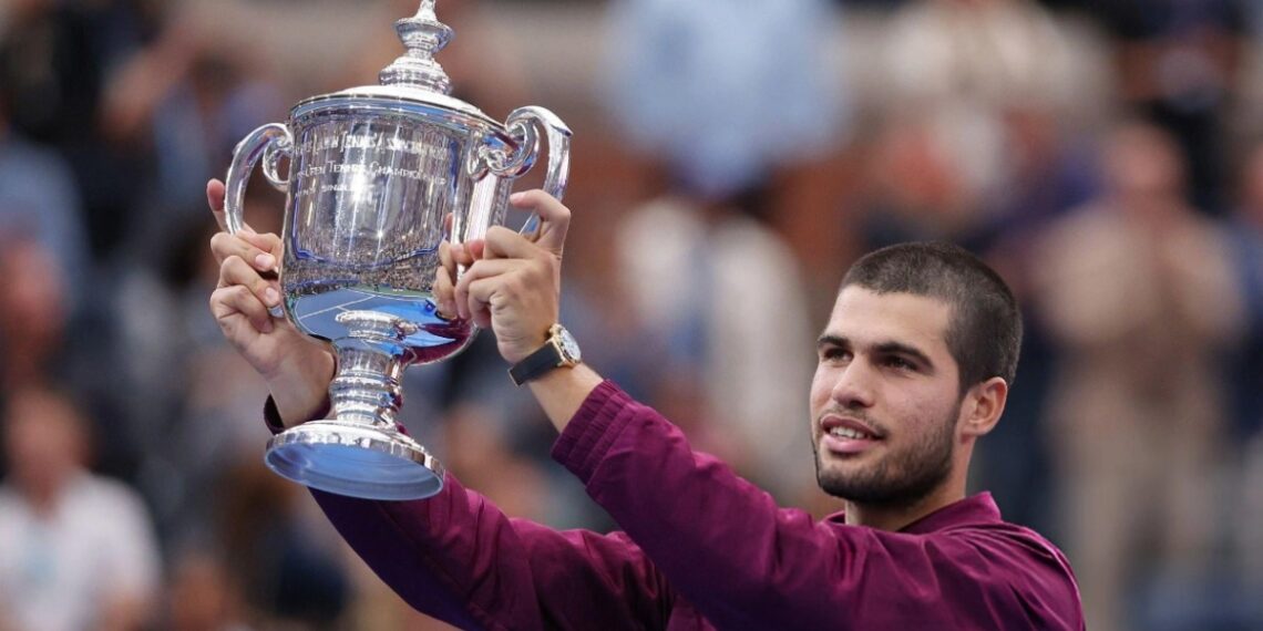 Đánh bại Sinner, Alcaraz lần thứ hai vô địch US Open alcaraz cropped 1757285259371.jpg