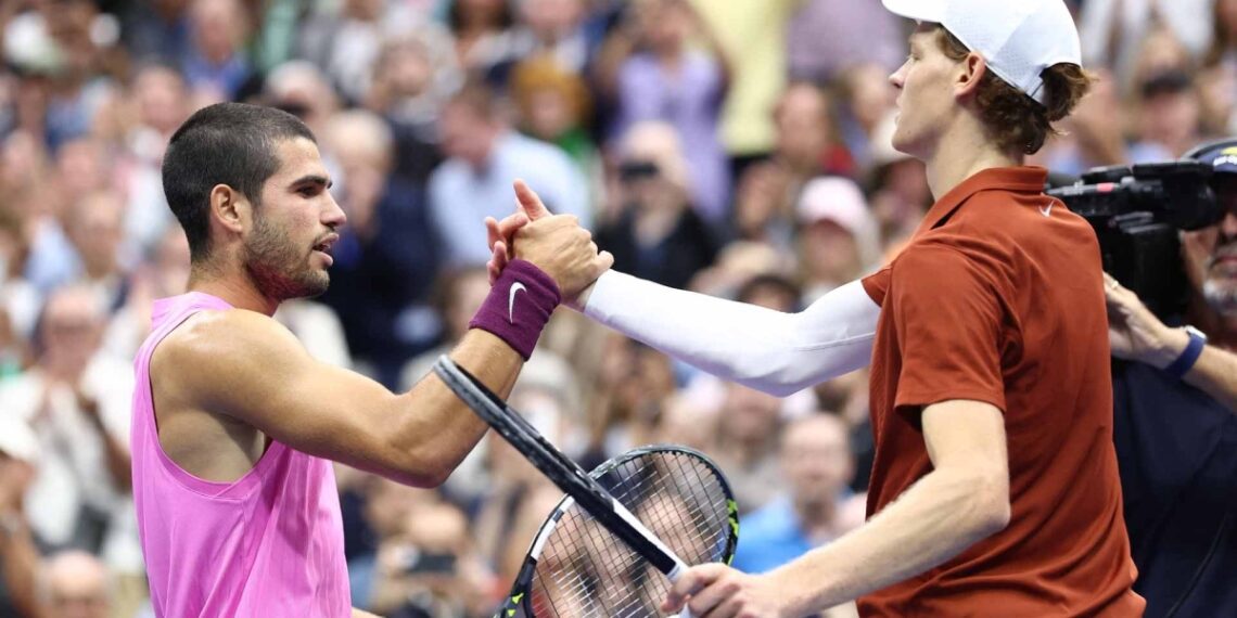 Alcaraz và Sinner có thể tái đấu ở chung kết Davis Cup alcarazsinnerusopen2025hand 17 9182 5371 1758317051.jpg