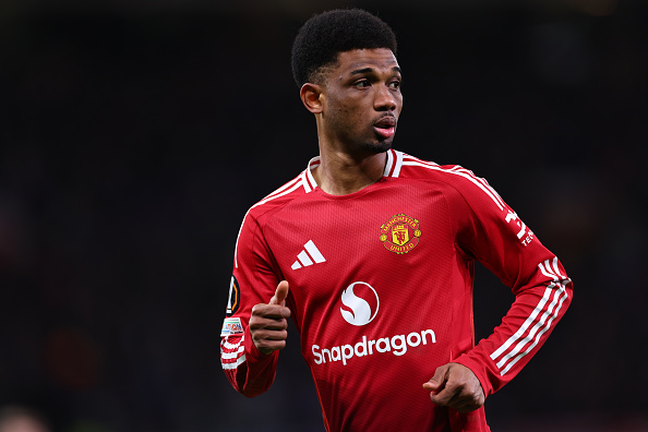 amad diallo bat ngo vang mat truoc tran gap brentford.jpg