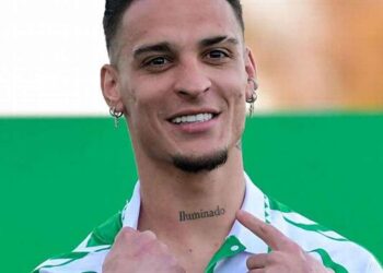 antony 1209095045.jpg