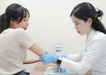 ba c trang tha m kha m 1756561 3554 6650 1756561481.jpg