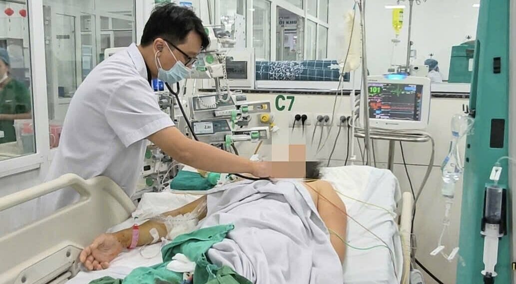 Sốt xuất huyết nguy hiểm từ ngày thứ 4 benh nhan maca81 sot xuat huye 6067 3573 1758013028.jpg