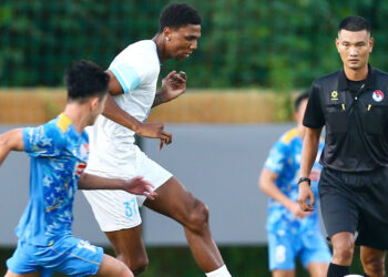 cau thu khong lo ghi ban nam dinh thang dam tuyen viet nam 2727.jpg