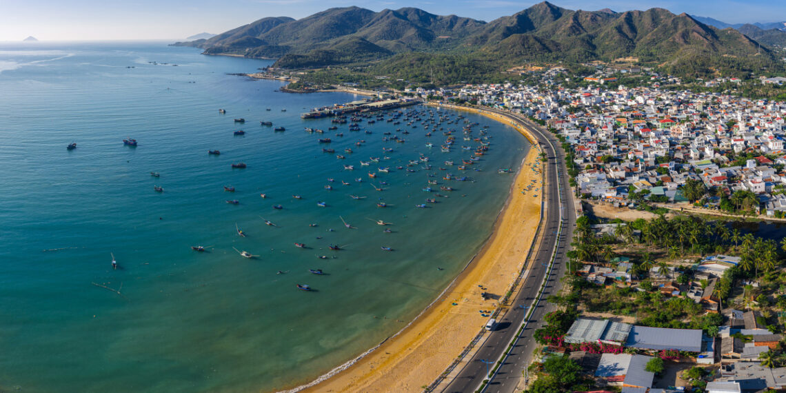 Khám phá bất động sản ven biển tại TP Nha Trang và Bắc Nha Trang dji202507310710450305dphppanoe 3692 6457 1755750487.jpg