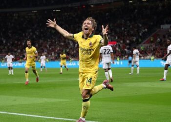 dlbeatsnoopcom final 6utaxigpkr 1509164510.jpg