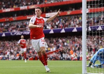 dlbeatsnoopcom final bhcsouz3uj 1309211021.jpg