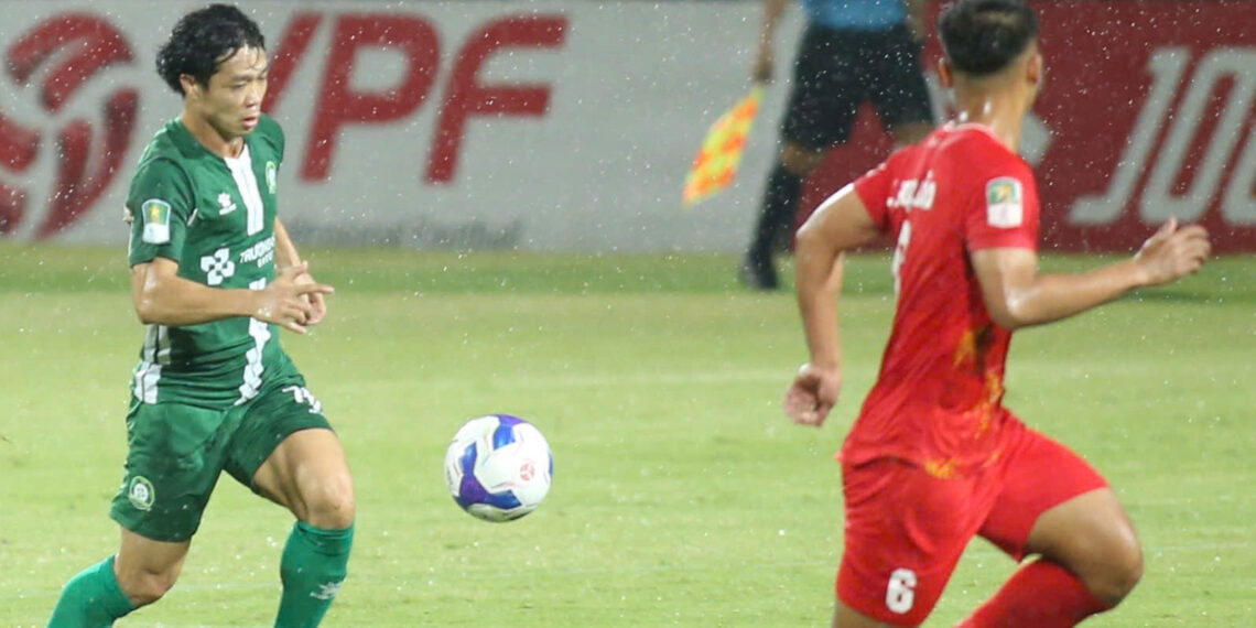 doi bong cua hlv park hang seo cong phuong nhan tin du 1110.jpg