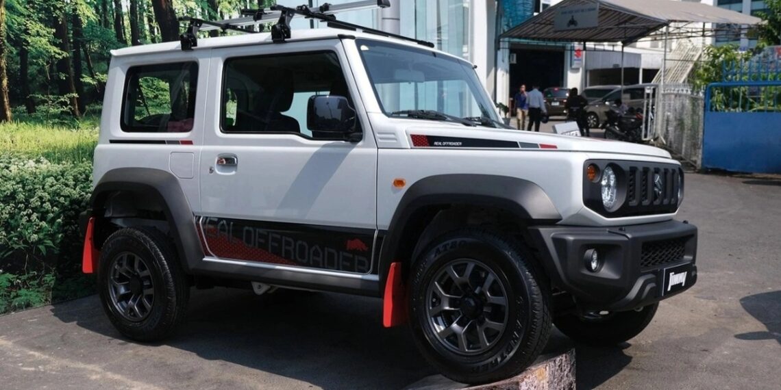 Hãng cắt khuyến mại, giá Suzuki Jimny vẫn giảm gần 100 triệu tại đại lý hang cat khuyen mai gia suzuki jimny van giam gan 100 trieu dong tai dai ly anh1 cropped 1756445528009.jpg