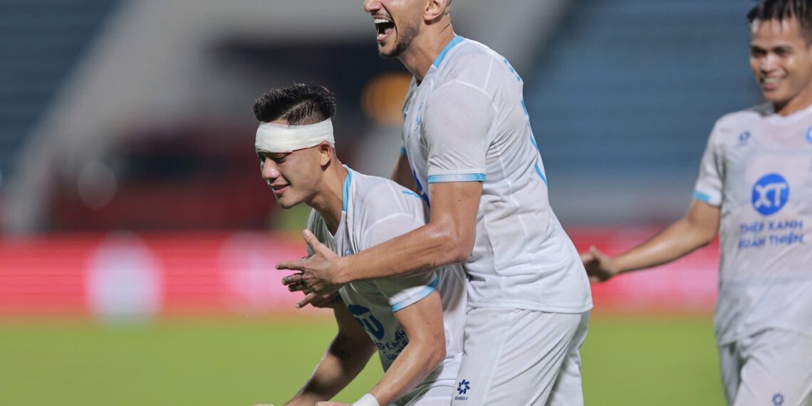 lam ti phong nguoi kien tao chien thang cho nam dinh fc.jpg