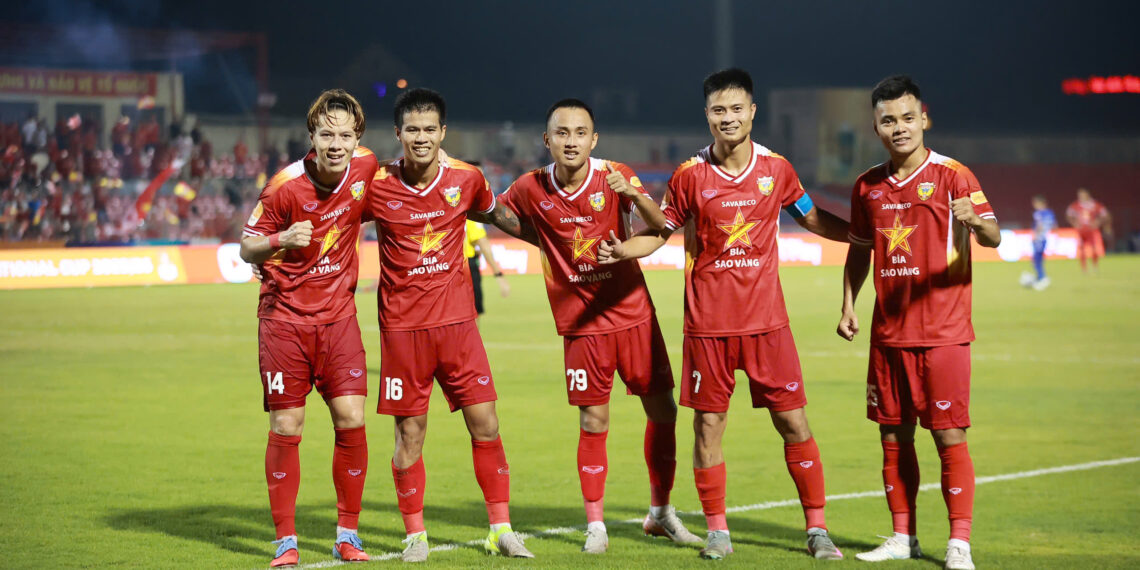 Lê Viktor góp công lớn giúp CLB Hà Tĩnh đi tiếp ở Cúp Quốc gia le viktor ha tinh 1409234100.jpg