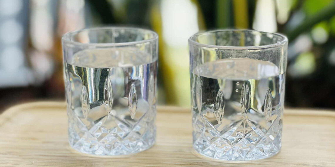 loai nuoc nen uong ngay sau khi thuc day 2489.jpg