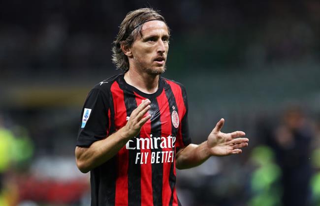 Adrien Rabiot choáng ngợp trước phong độ tuổi 40 của Modric luka modric milan 1024x662 2909111658.jpg
