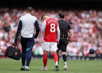 mikel arteta len tieng ve chan thuong cua martin odegaard.jpg