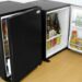 Mẹo tiết kiệm của Carmen Roberts tại Singapore gây tranh cãi minibar 1 1754989280 175498932 8747 7107 1754989408.jpg