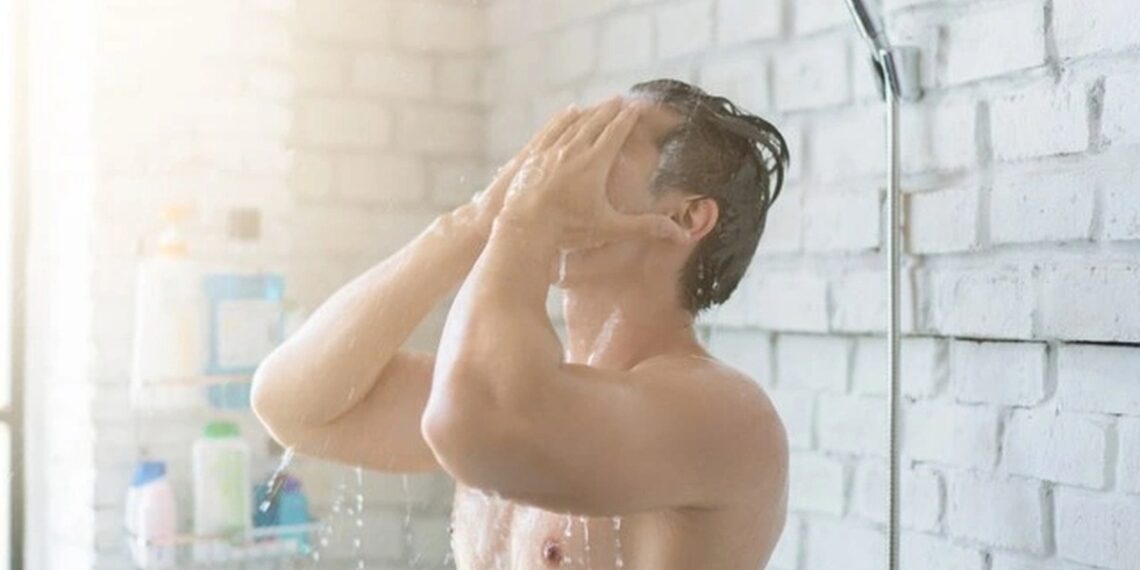 morning shower 16777364936881121818422 crop 1730199538854.jpeg