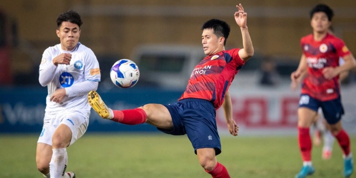 Thắng nghẹt thở Nam Định, CLB Công an Hà Nội giành siêu cúp Quốc gia nam dinh vs cong an ha noi ruc lua sieu cup cropped 1754737547217.jpg