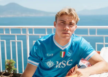 MU bán lỗ Hojlund vì không muốn lặp lại sai lầm như thương vụ Sancho nhan dinh fiorentina vs napoli 01h45 ngay 149 khang dinh vi the.png