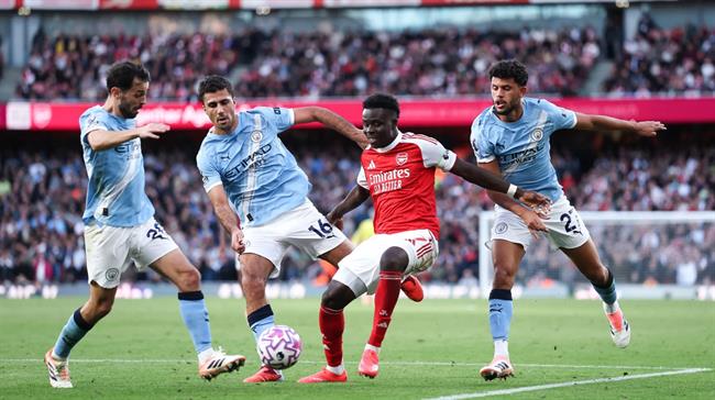 Pep "miễn cưỡng" gọi Man City là đội chơi chuyển trạng thái pep mien cuong goi man city la doi choi chuyen trang thai.jpg