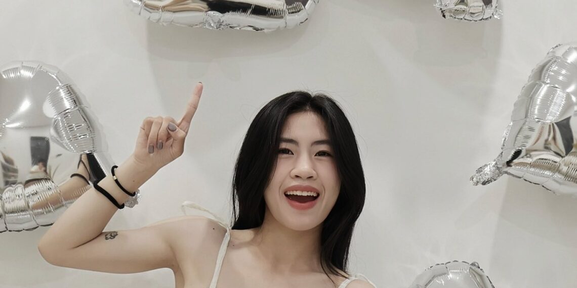 thanh nha rang ro trong loat anh mung sinh nhat tuoi 24.jpg