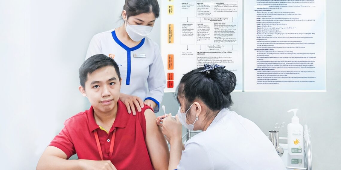 tiem vac xin viem gan ab 1 175 2412 7833 1758534344.jpg