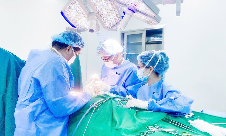 Phát hiện ung thư da từ nốt ruồi bất thường ở mũi ut 1758758376 1758758440 9883 1758758844.png