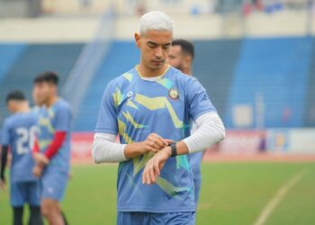 vff muon day nhanh qua trinh nhap tich cho trung ve gustavo santos.jpg