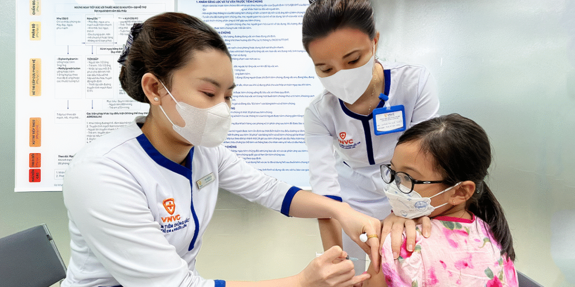 Giảm số mũi vaccine phòng HPV 4 chủng cho bé gái vnvc be gai tiem vac xin hpv 4 2759 6150 1757035015.png