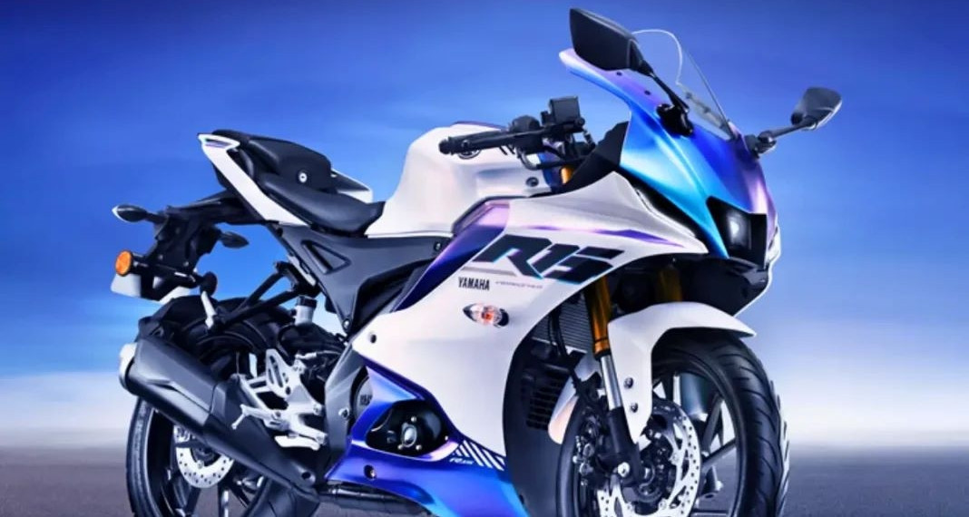 xe the thao yamaha r15 2025 ra mat gia chi tu 50 trieu doi dau honda hornet 2748.jpg