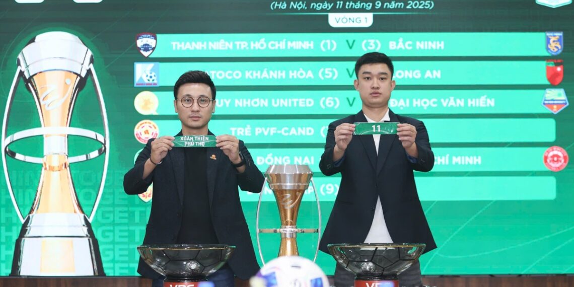 Bốc thăm xếp lịch thi đấu giải hạng Nhất 2025/26 z6999499825002 4e95afe79952375b43a9d93f62bd7bac 1109113407.jpg