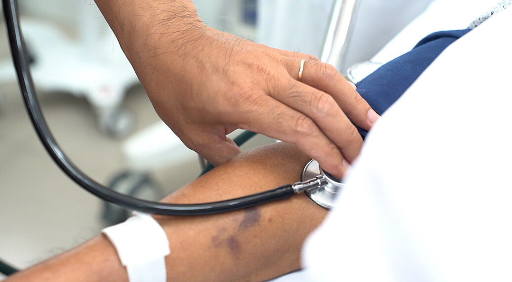 Bác sĩ Chợ Rẫy cứu hai người đột quỵ ở Phú Quốc 13 1760351520 1760351776 1824 1760351869.jpg