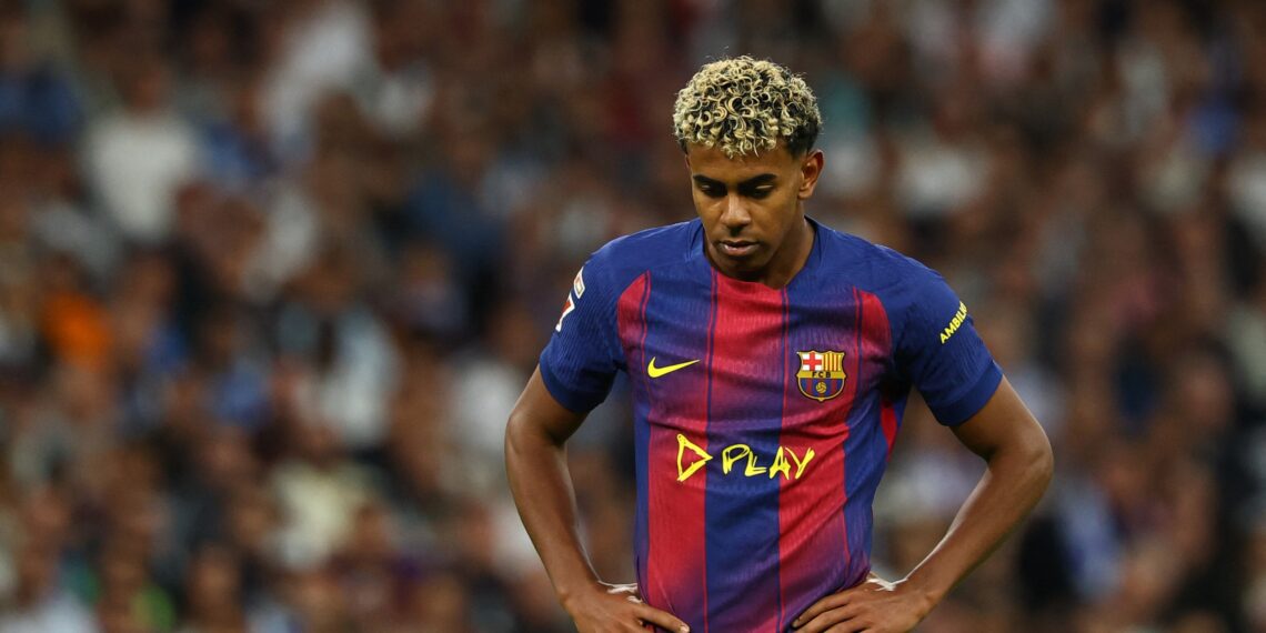 Bài học đầu đời của Lamine Yamal sau El Clasico 2025 10 26t172822z718228666up1elaq1cj8vertrmadp3soccer spain rma bar 17615079079711892101023 2710220645.jpg