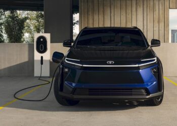 Toyota bZ 2026: Cải tiến toàn diện từ phạm vi hoạt động, công nghệ và khả năng sạc 2026 toyota bz starts us sales with more range and upgraded tech at 34900 2 jpg.13411.jpeg