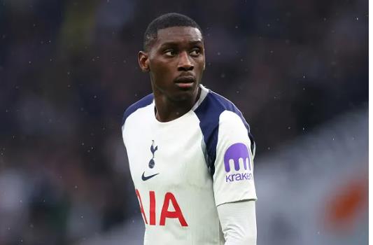 Bất ngờ: Erik ten Hag chọn Randal Kolo Muani chứ không phải Rasmus Hojlund 4 2910164152.png