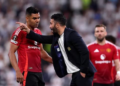 Rio Ferdinand bảo vệ Casemiro 5 2810104323.png