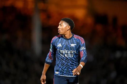 Rio Ferdinand bị sốc khi Mikel Arteta loại bỏ Myles Lewis-Skelly 5 3009095149.png