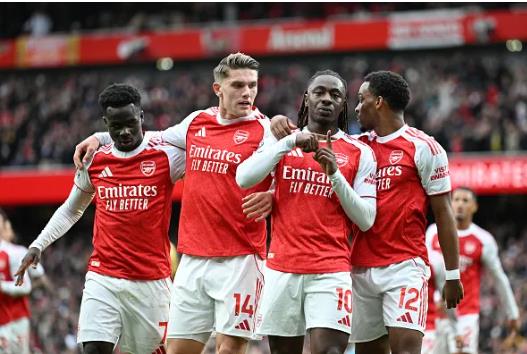 Alan Shearer tiết lộ lợi thế lớn của Arsenal so với Liverpool và Man City 7 2810110532.png