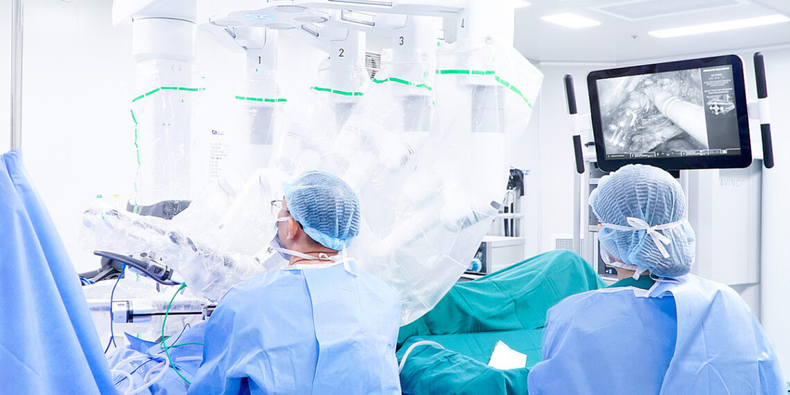 Cắt tuyến tiền liệt triệt căn ung thư a nh 1 2 1759891841 1759891872 3033 8403 1759892085.jpg