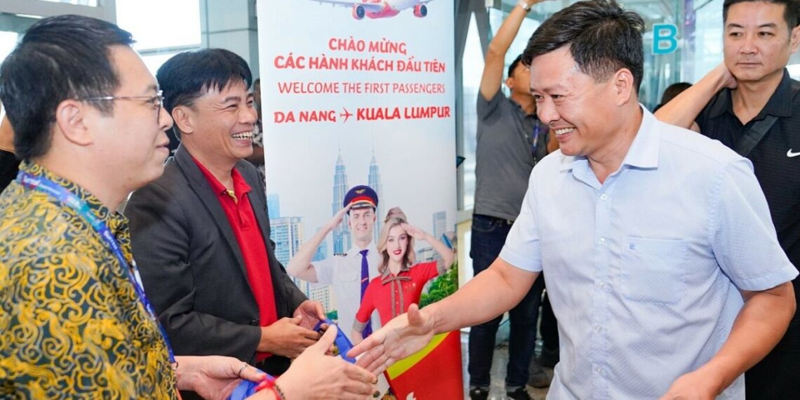 Vietjet khai trương đường bay nối Kuala Lumpur - Đà Nẵng a1 19 1761557691 1761557784 1212 1761557862.jpg
