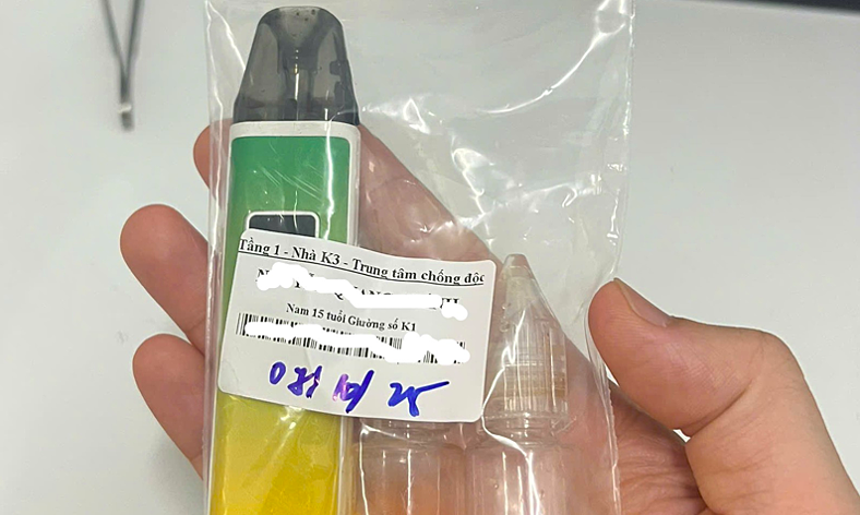 Thiếu niên 15 tuổi tổn thương não vì thuốc lá điện tử trộn ma túy anh chup man hinh 2025 10 24 l 3767 1677 1761271094.png