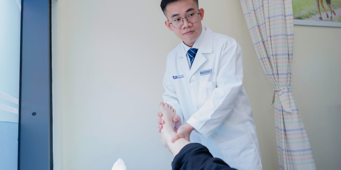 Điều trị viêm gân gót chân thế nào ba o 1 2 1761374909 1761375088 2426 1761375133.jpg